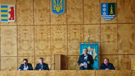 Про основні законодавчі вимоги говорили з пасічниками на нараді-інформування у Хусті