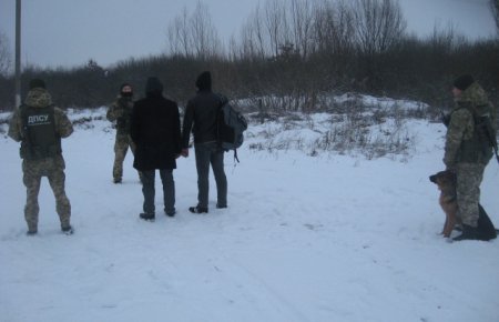 Вінничанин, за перепрaвлення 7 нелегалів через Закарпаття, може сісти за ґрати на 7 років