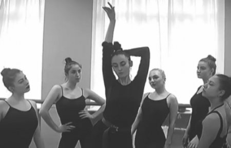 Закарпатська співачка Аліна Паш записала кавер на відому пісню (відео)