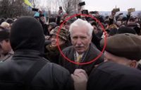 «Не рубати ж руку жебрака»: Закарпатський поет присвятив вірш сміливому пенсіонеру з Хуста (ФОТО)