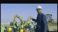 Румунський бізнесмен на знак протесту проти поганих доріг побудував шосе довжиною в 1 метр (ВІДЕО)