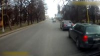 На Закарпатті поліцейські перевіряли, як водії реагують на сигнал сирени і проблискового маячка (ВІДЕО)