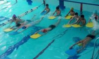 Заняття з плавання організували для вихованців обласного притулку та центру соціально-психологічної реабілітації дітей