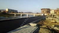 У Мукачеві набережну встелили новим асфальтом (ФОТО)