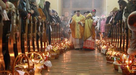 На католицький Великдень закарпатці матимуть додатковий вихідний