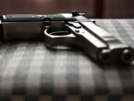 На Тячівщині судитимуть місцевого мешканця, який контрабандою спробував завезти до України бойовий пістолет