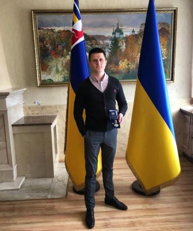 Голову Хустської районної державної адміністрації Назарія Івановича Павлія нагороджено відзнакою «За заслуги перед Закарпаття».