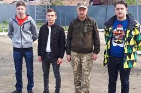На Тячівщині провели до армії призовників-строковиків (ФОТО)