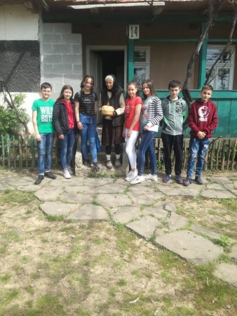 На Закарпатті школярів привчають до благородних вчинків (ФОТО)