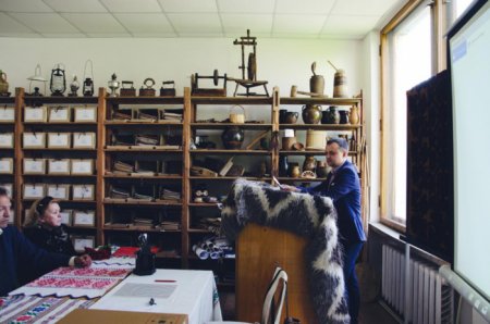 В УжНУ відкрили лабораторію етнографії імені Михайла Тиводара