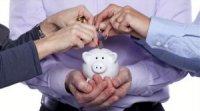 Через вихідні на травневі свята українці мають сплатити податки швидше