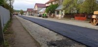 У Іршаві асфальтують одну з найпроблемніших вулиць