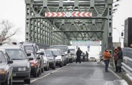 На закарпатських КПП - значні черги автомобілів