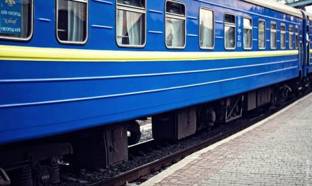 На Закарпатті потяг "Київ-Ужгород" розрізав людину