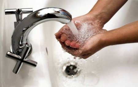 В Україні цілому місту відключили воду через борги