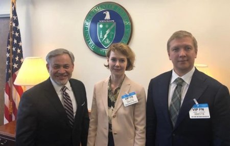 Україна має намір закуповувати скраплений газ у США