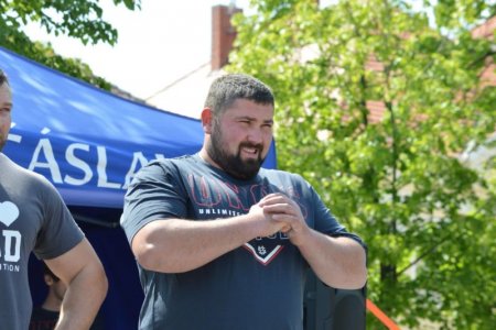 Стронгмен із Закарпаття виборов срібло на міжнародному турнірі богатирів