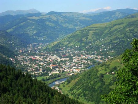 "Рахівські родзинки" запрошують у гірське місто Закарпаття (ФОТО)