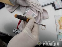 Хустські поліцейські затримали двох чоловіків, які намагалися обікрасти місцевого мешканця (ФОТО)