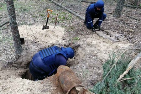 В Закарпатті мають знищити два десятки старих авіабомб