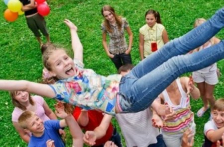 Загін “Веселка”: на Закарпатті оздоровили майже 100 дітей