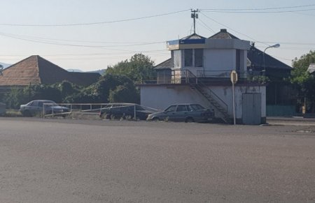 Поліцейські залишили стаціонарний пост у Великій Копані (+ФОТО)