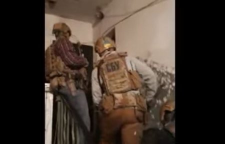 Правоохоронці оприлюднили оперативне відео затримання наркоторгівців на Закарпатті (ВІДЕО)