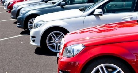 Влітку в Україні було продано найдорожчі в історії авто