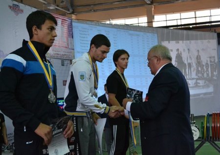 Пауерліфтери із Закарпаття привезли з чемпіонату України 18 медалей