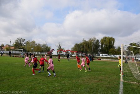 У Берегові на стадіоні “Дружба” за участі 18 дитячих футбольних команд пройшов міжнародний турнір ім. Kocsis Sándora.