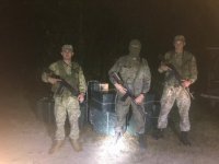 Закарпатські контрабандисти під час втечі від прикордонників «загубили» баули з сигаретами