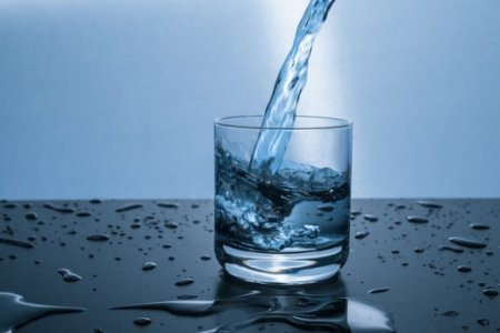 Як правильно пити воду: 9 чітких порад
