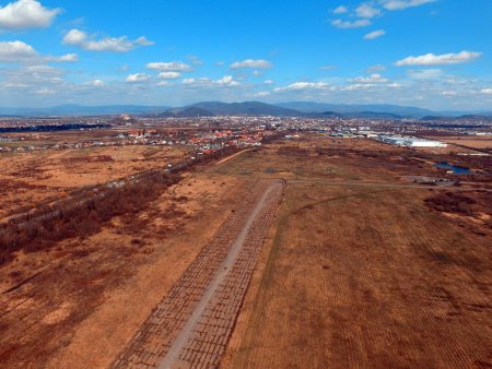 У Мукачеві земельна ділянка аеропорту залишається у користуванні територіальної громади міста