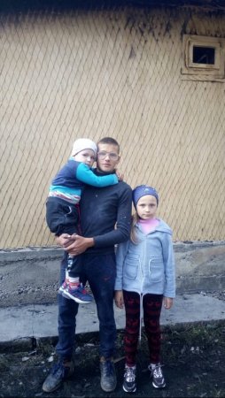 На Закарпатті 8-річна дівчинка врятувала від загибелі на пожежі свого на чотири роки молодшого братика (+ФОТО)