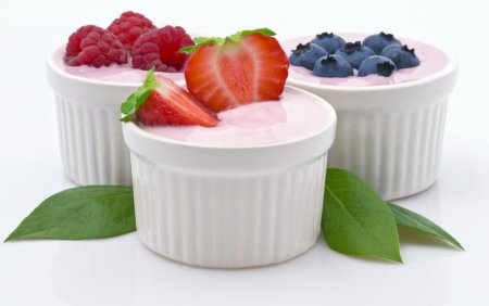 10 звичних продуктів, які не варто давати дітям