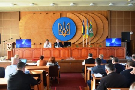 Депутати Тячівської райради прийняли звернення до Президента України, Кабінету Міністрів України та Верховної Ради України щодо збереження Тячівського району як окремої адміністративно-територіальної одиниці