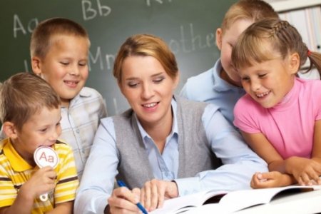 Вчителі початкової школи складатимуть тест для отримання сертифікату: деталі