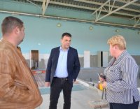 Очільник облради, як і обіцяв, знову проконтролював роботи з реконструкції спорткомплексу в Ужгородській загальноосвітній спеціалізованій школі-інтернаті