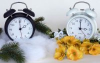 Коли переводять годинники на зимовий час в Україні
