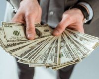 Скільки грошей привезуть заробітчани у 2019-му