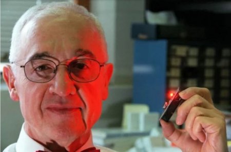 До LED-лампочки причетний учений із закарпатським корінням (ФОТО)