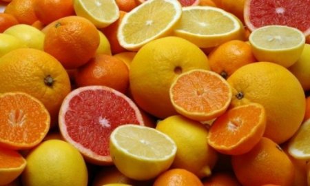 Алергія на цитрусові: як проявляється та як її лікувати