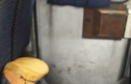 Закарпатці скаржаться на стан маршрутки "Міжгір'я - Ужгород"