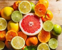 Україна масово завозить фрукти з-за кордону
