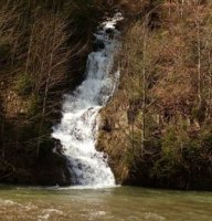 Білий звір – водоспад, який дедалі частіше вабить туристів
