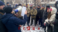 В Мукачеві мітингували сім’ї військових, які з 2012 року не можуть отримати житло (ВІДЕО)