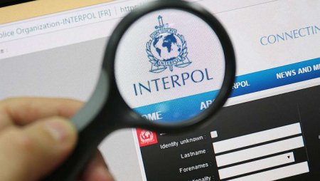 Закарпатець намагався прошмигнути за кордон на краденому фольцвагені