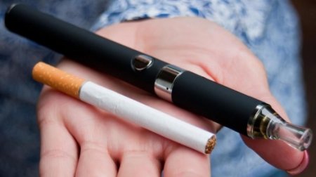 Уряд хоче законодавчо прирівняти електронні сигарети до тютюнових