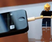 Вчений вигадав, як швидко заряджати смартфон