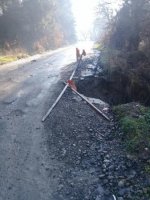 На Рахівщині зсув пошкодив частину узбіччя та асфальтного покриття (ФОТО)